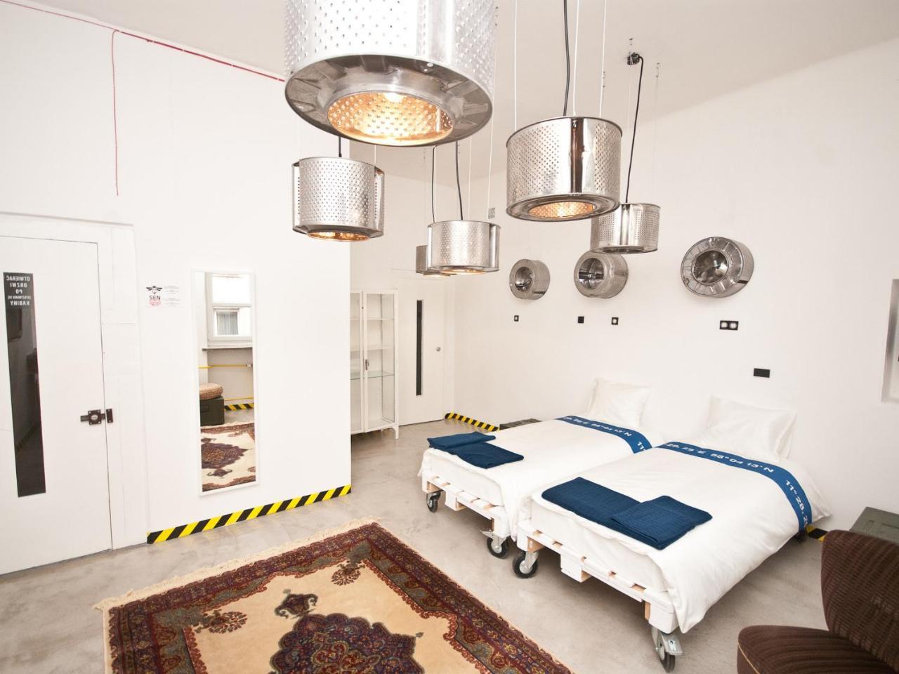 Loft Lot Pszczoly Apartman Varsó Kültér fotó